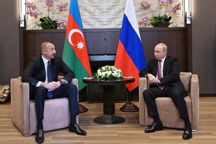   Präsident Aliyev: Beschlüsse des trilateralen Treffens sollen zu einer sichereren Situation im Südkaukasus beitragen 