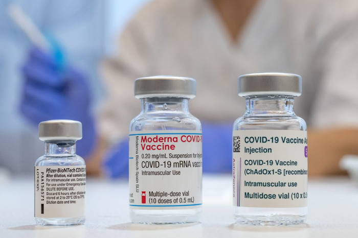 Los fabricantes de vacunas ya proban su eficacia contra la nueva variante detectada en Sudáfrica