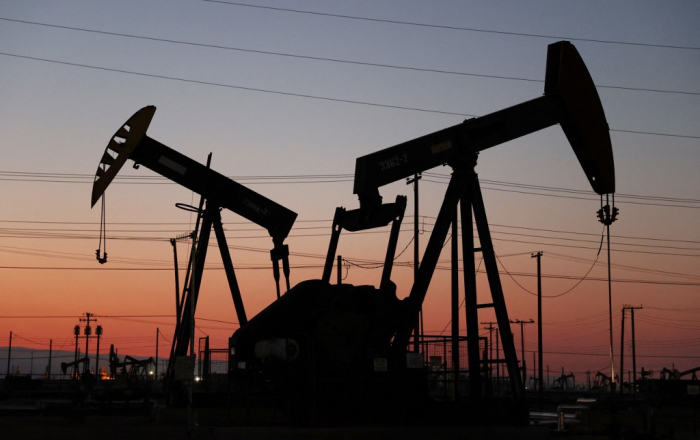 Oil prices drop sharply on world markets