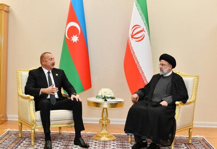   El jefe de Estado se reunió con el presidente Ibrahim Raisi  
