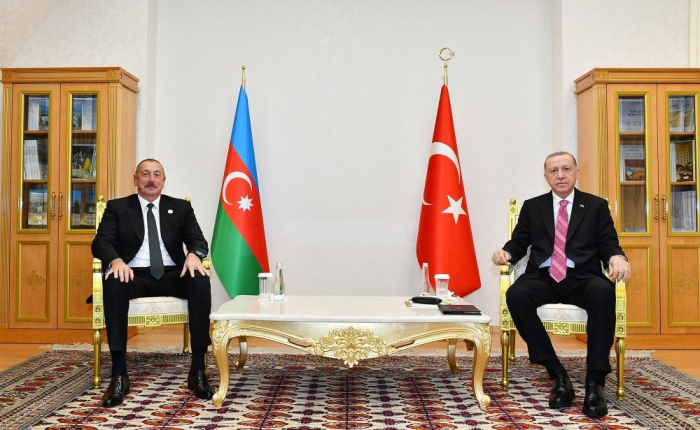   Ilham Aliyev y Erdogan mantuvieron una reunión-   FOTOS    