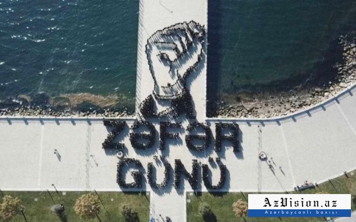    Zəfər Günü münasibətilə fləşmob keçirilib -    FOTOLAR + VİDEO      
