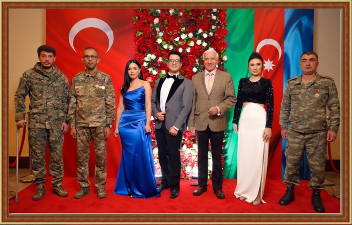 İlham Namiq Kamal    "Zəfər Zirvəsi"    mükafatına layiq görüldü  
