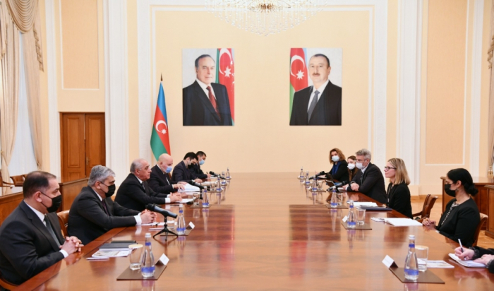   Primer ministro de Azerbaiyán se reunió con la vicepresidenta del Banco Mundial  