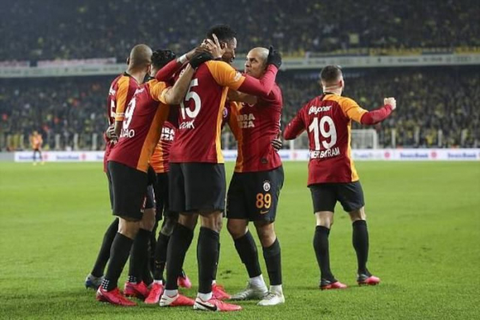 "Fənərbağça" səfərdə "Qalatasaray"ı məğlub edib