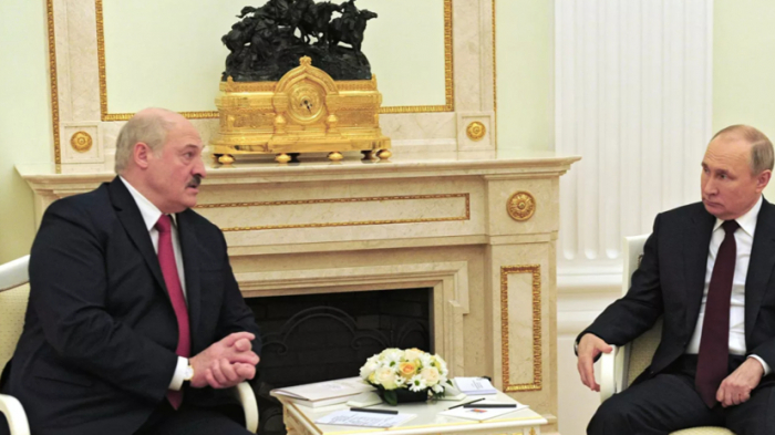 Putin və Lukaşenko miqrasiya böhranını müzakirə edib 