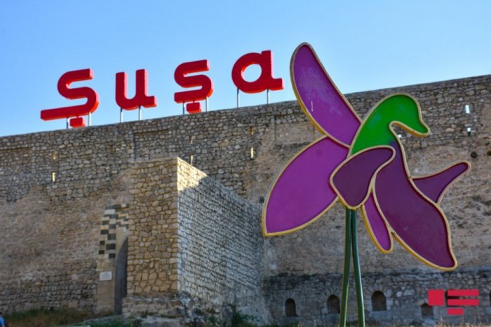      Şuşada    rusiyalı  ekspert və alimlərin iştirakı ilə dəyirmi masa keçirilib   