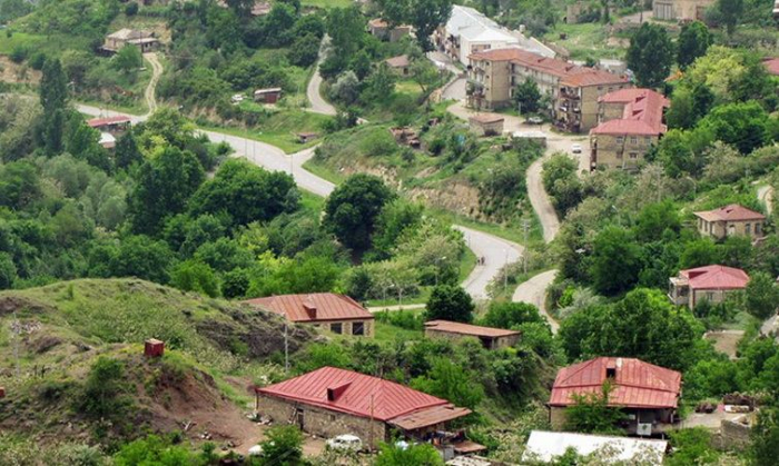 Aserbaidschan versorgt den befreiten Bezirk Latschin mit Wasser