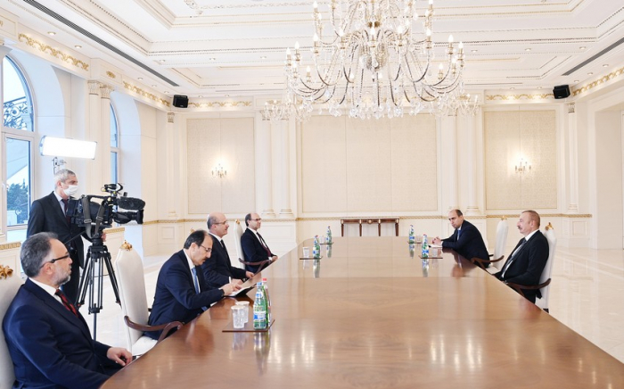  President Ilham Aliyev receives head of Turkey