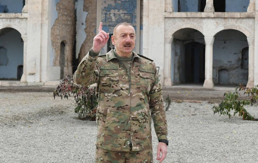   Presidente Aliyev instruye al gobierno para fortalecer la construcción del ejército  