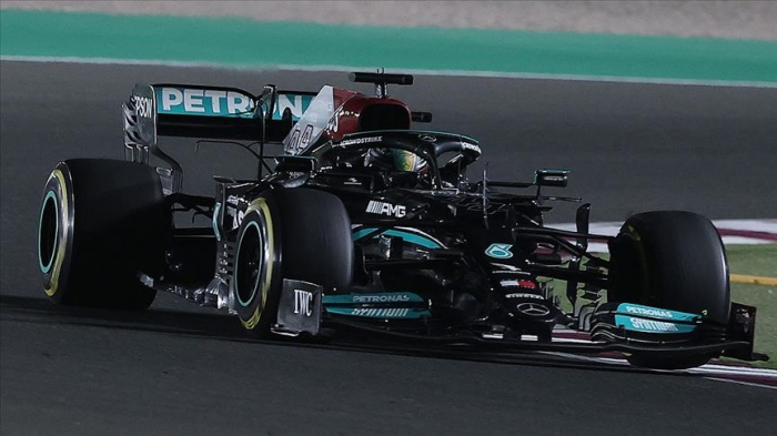 Hamilton wins thrilling Saudi Arabian Grand Prix