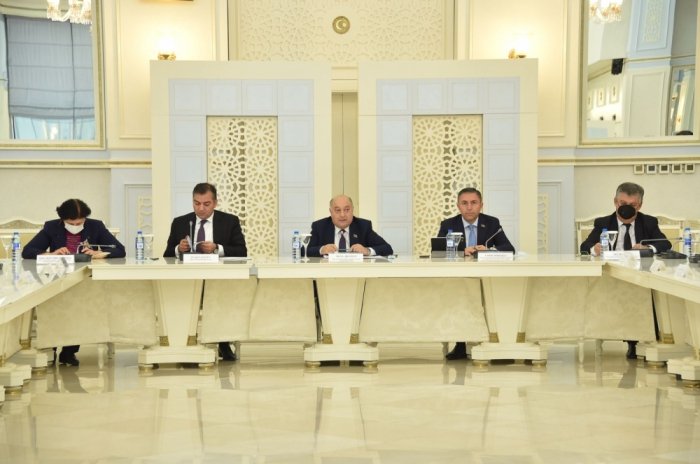 “Turizm haqqında” yeni qanun layihəsi müzakirə olunub  
