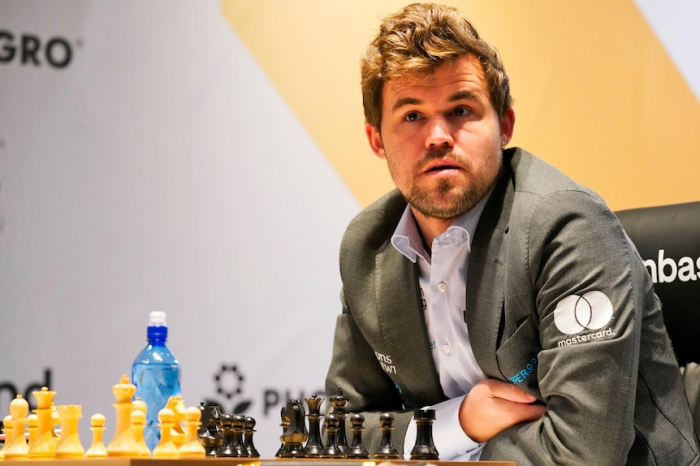 Norwegian grandmaster Carlsen retains world chess champion crown