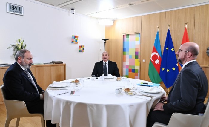    Şarl Mişel üçtərəfli görüşlə bağlı bəyanat yaydı     

