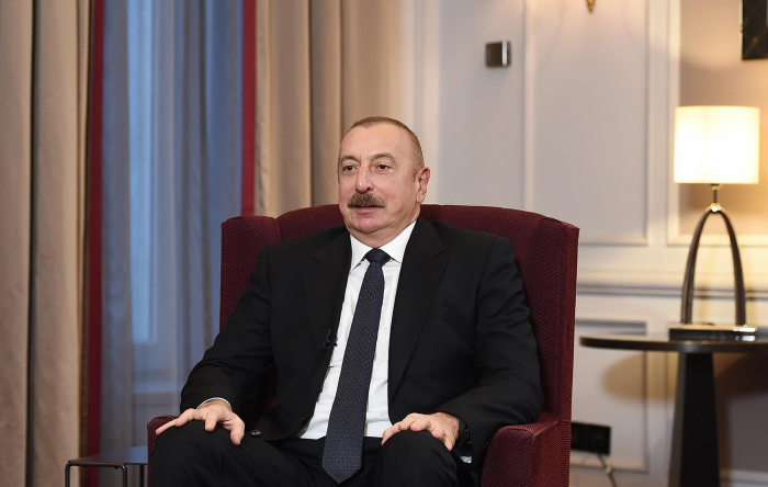     Presidente Aliyev  : “Queremos justicia, instamos que se le dé a Azerbaiyán la misma cantidad de dinero y bajo las mismas condiciones”  