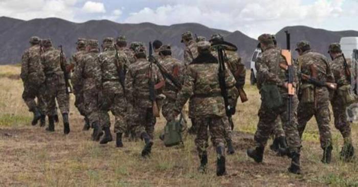 Aserbaidschan übergibt durch EU-Vermittlung 10 Soldaten an Armenien 