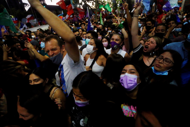 El izquierdista Gabriel Boric será el nuevo presidente de Chile tras ganar las elecciones con más del 55% de los votos