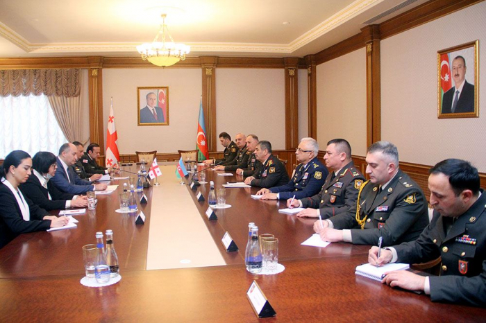 Azerbaijani Defense minister meets his Georgian counterpart in Baku 