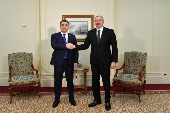   Sadyr Japarov felicitó al presidente Ilham Aliyev  