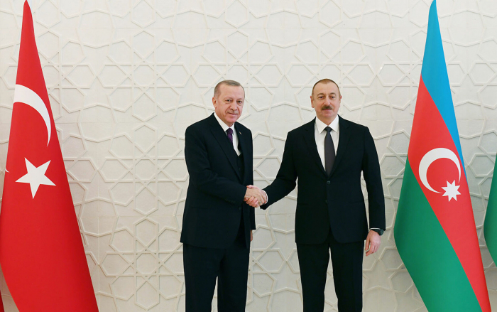   Erdogan telefoneó a Ilham Aliyev  
