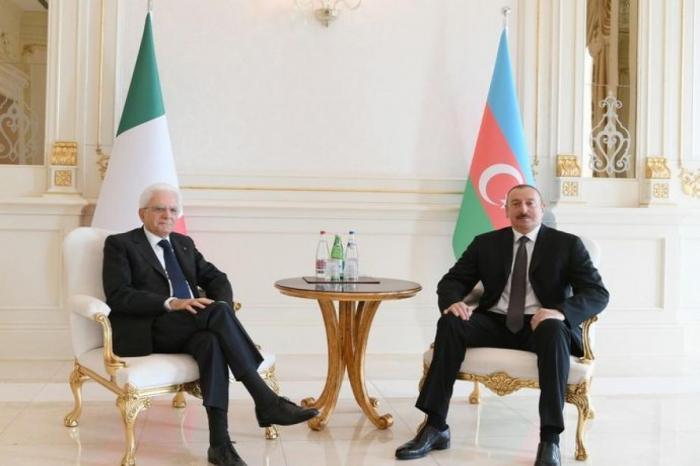   El presidente italiano felicitó al líder azerbaiyano  