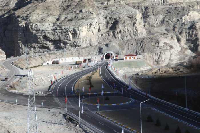 New tunnel connecting Turkey to the Caucasus to be opened on December 29