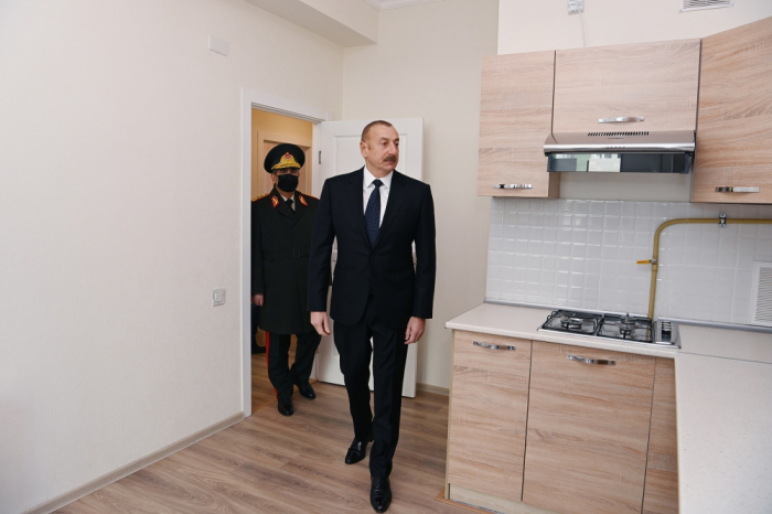  President Ilham Aliyev views apartments for martyrs