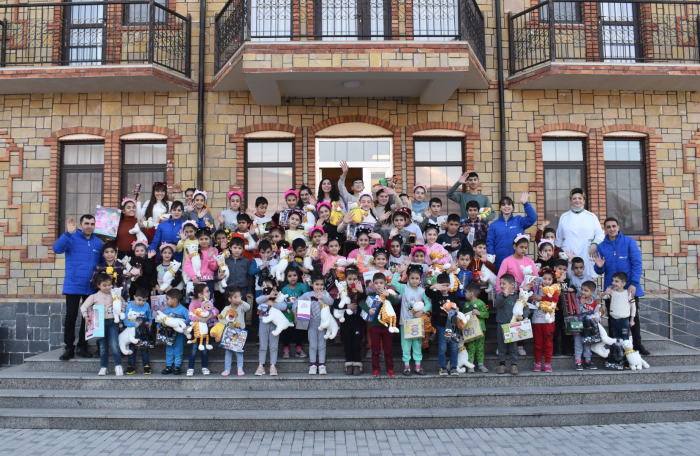 New Year celebration organized for children in need of special care, orphans on Mehriban Aliyeva’s initiative