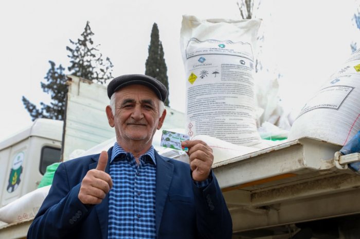 Mineral gübrələrin səyyar satış xidməti fermerlərin işini asanlaşdırıb  

