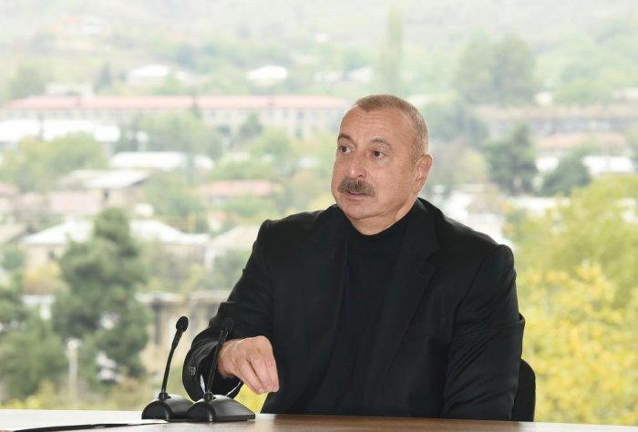    İlham Əliyev Hadrut əməliyyatının əhəmiyyətindən danışdı     
