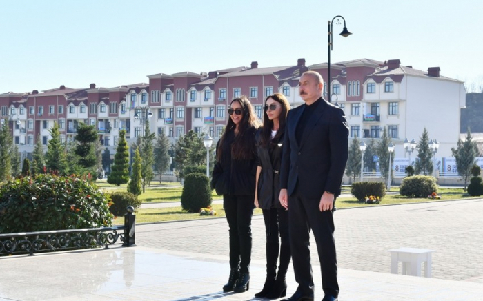   الرئيس إلهام علييف والسيدة الأولى مهربان علييفا يزوران محافظة قوبا  