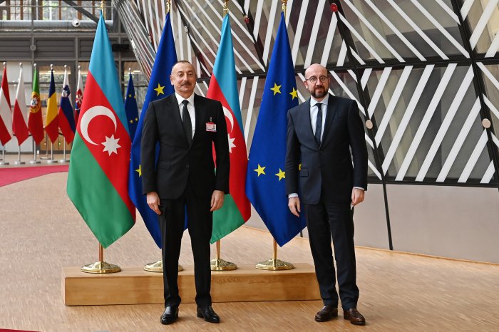    Prezident Şarl Mişellə delimitasiya məsələsini müzakirə edib   
