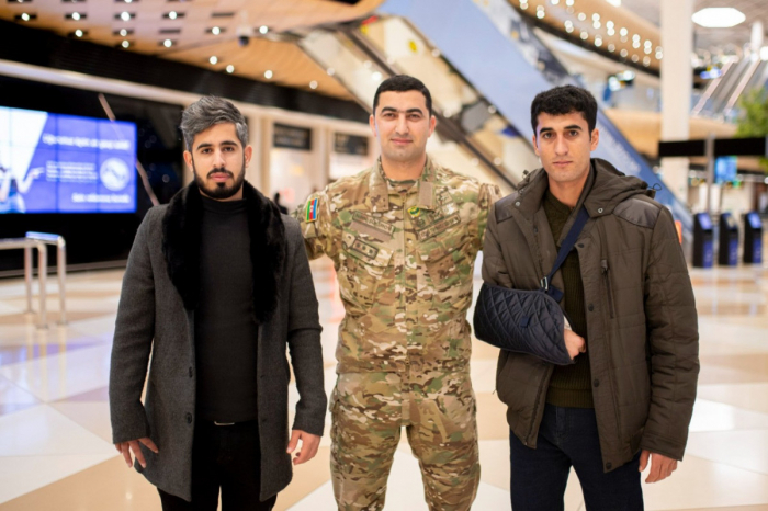  6 autres anciens combattants azerbaïdjanais envoyés en Turquie pour y être soignés 