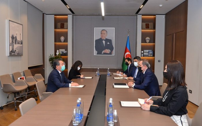 Ceyhun Bayramov Koreya səfiri ilə görüşüb  
