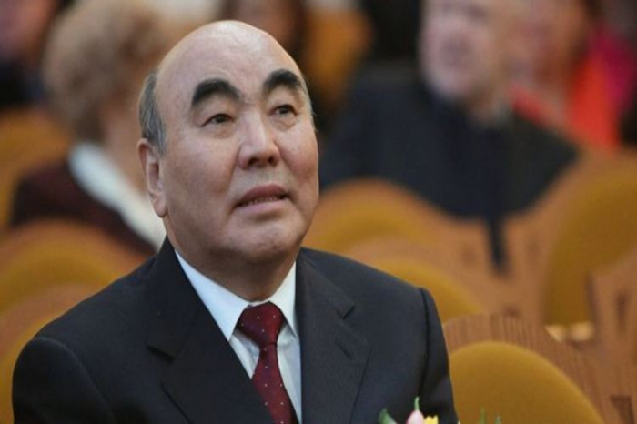 "Kumtor" işi üzrə dindirilən Akayev Moskvaya qayıdıb 