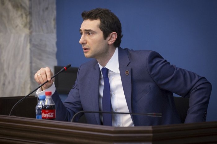    Gürcüstan parlamentinin sədri istefa verib  
   