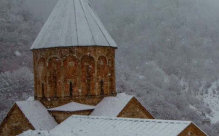   Reza Deghati partage des photos du monastère de Khoudaveng  