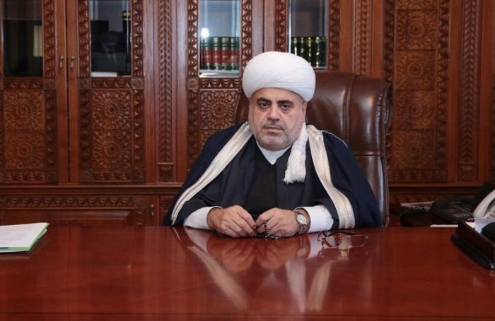  "Ölkə başçısı seçiləndə ona Quran bağışladım" -   Allahşükür Paşazadə  