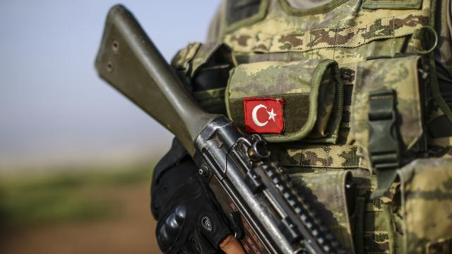 Türkiyədə terrorçularla qarşı əməliyyatda jandarm əməkdaşı həlak olub  
