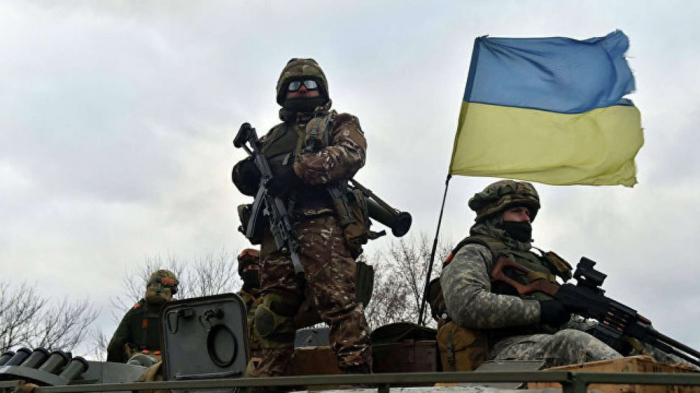 Ukrayna Krım yaxınlığında hərbi təlimlər keçirib