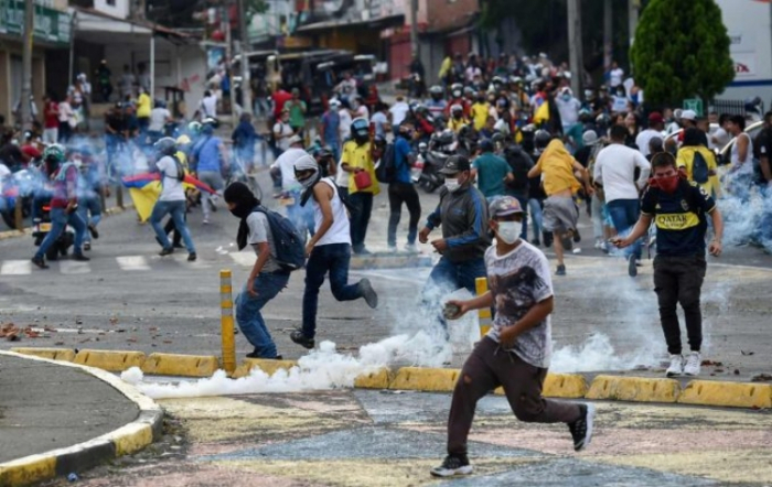 Kolumbiyada silahlı toqquşmalar:    20 ölü  