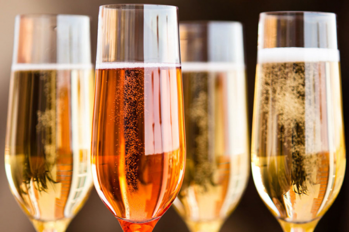   Have scientists cracked the best way to drink champagne? -   iWONDER    