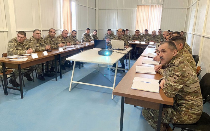   El entrenamiento del personal de comando se lleva a cabo en el ejército azerbaiyano -   VIDEO    