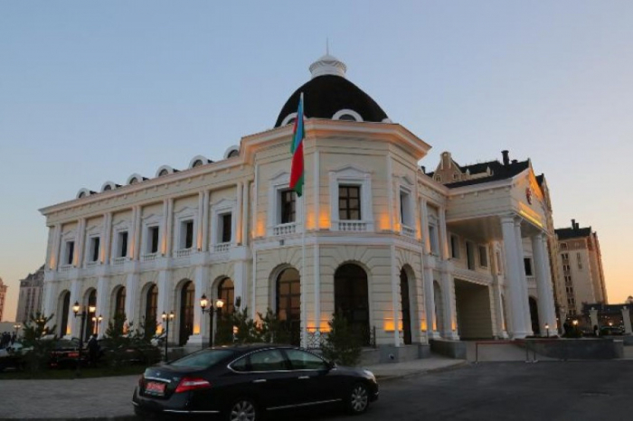  "El edificio de la embajada de Azerbaiyán está protegido a un alto nivel" -  la embajada  