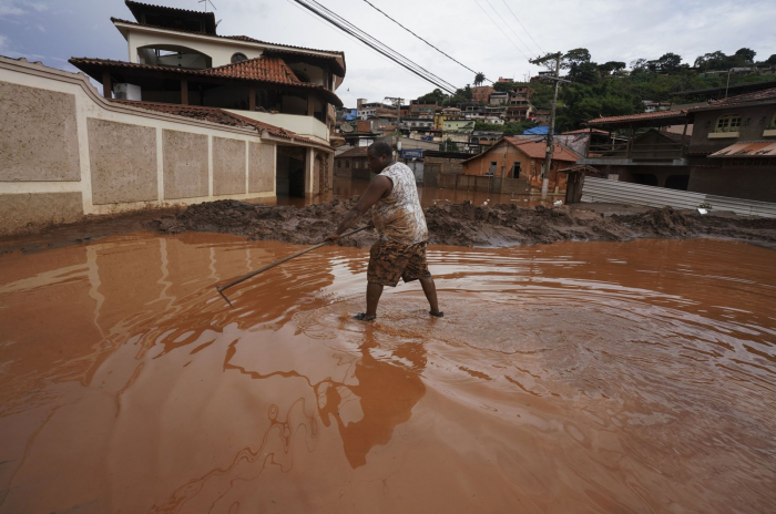 Torrential rain kills 10 people in Brazil