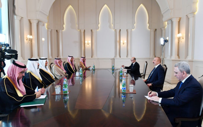   الرئيس إلهام علييف يلتقي وزير الطاقة السعودي والوفد المرافق له  