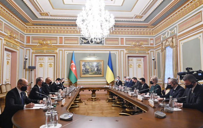 Azerbaijani, Ukrainian Presidents held expanded meeting