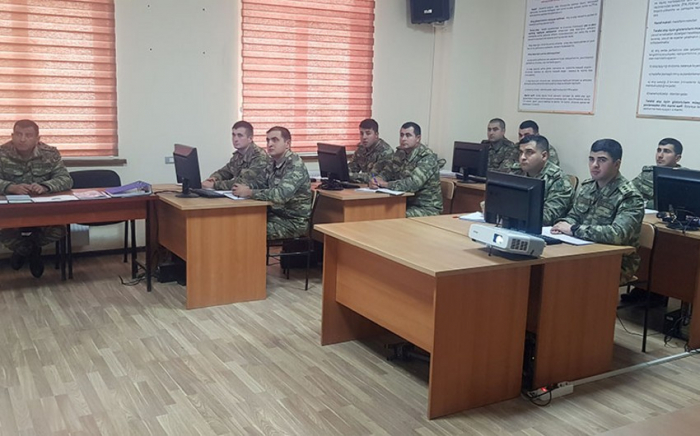 Ministerio de Defensa: “Se celebraron sesiones de formación con los comandantes de las unidades militares”