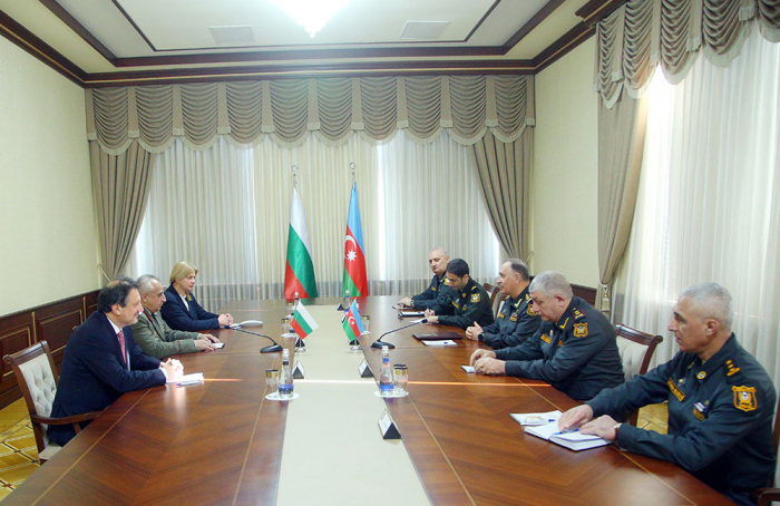   Generalstabschef der aserbaidschanischen Armee trifft sich mit der bulgarischen Delegation  