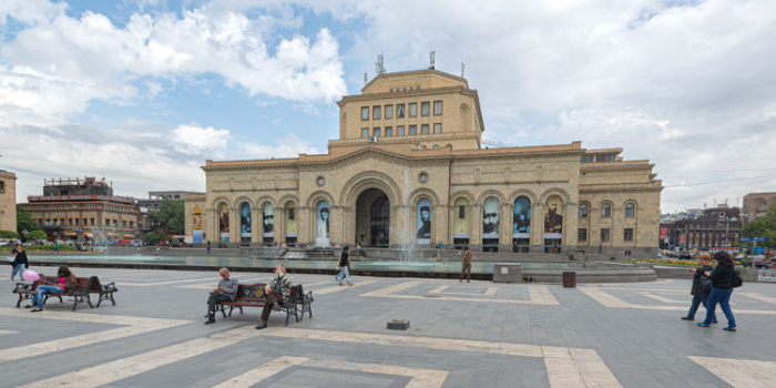  Los azerbaiyanos ofrecen transacciones lucrativas a los armenios de Karabaj, según los medios armenios 